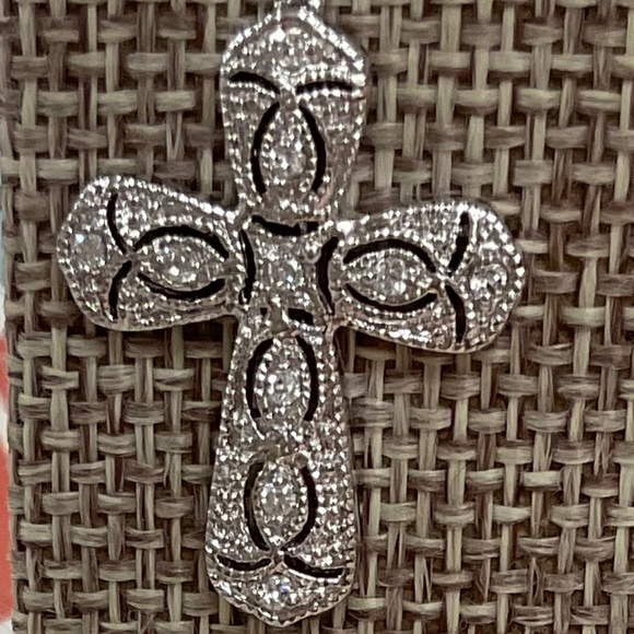 Sterling Silver Cross & Crystal Pendant - Picture 3 of 3